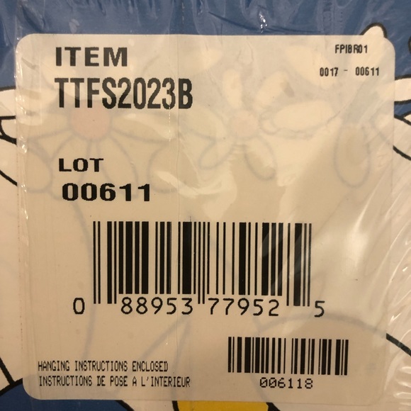 🆕 Looney Tunes self stick Border Tweety Bird (you get two) 10 yard x 6.75inches - Picture 3 of 9